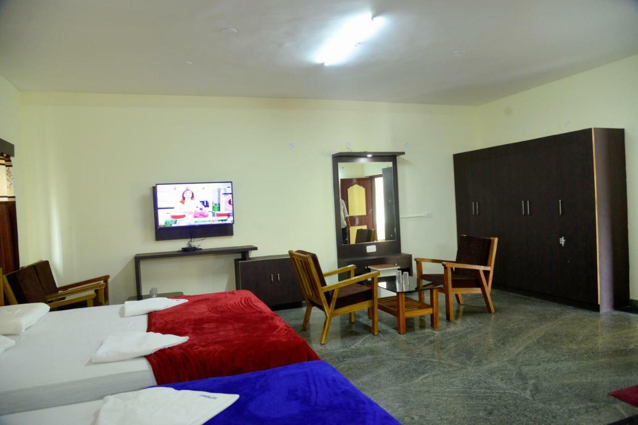 ساجار Hotel Souparnika المظهر الخارجي الصورة