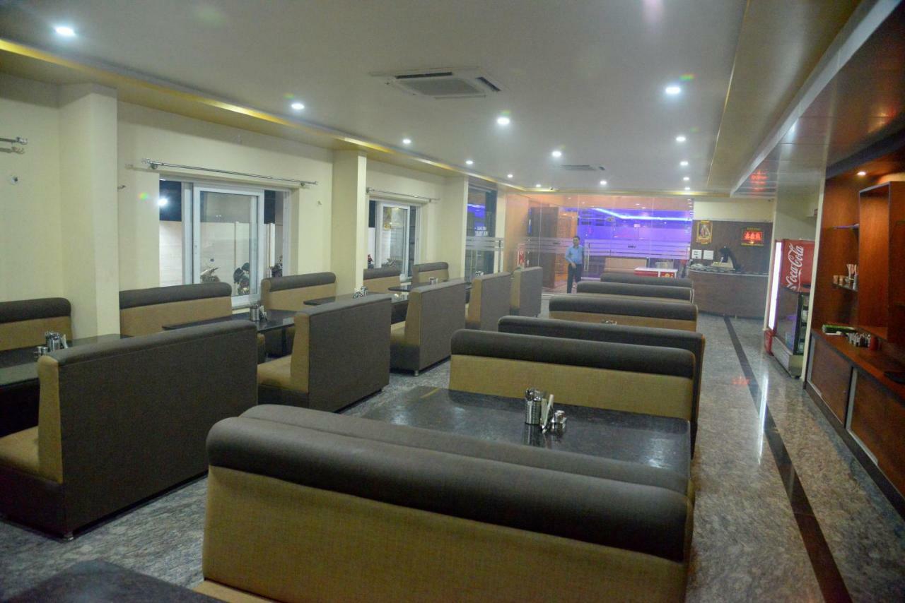 ساجار Hotel Souparnika المظهر الخارجي الصورة